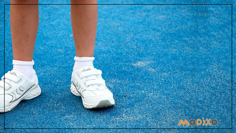 بهترین استایل مناسب کفش و کتونی با بند چسبی