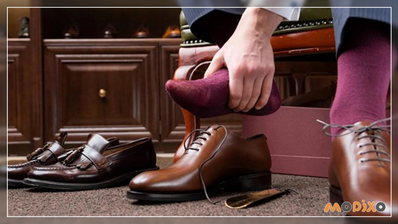 ترفندهای ساده برای گشاد کردن کفش تنگ در خانه